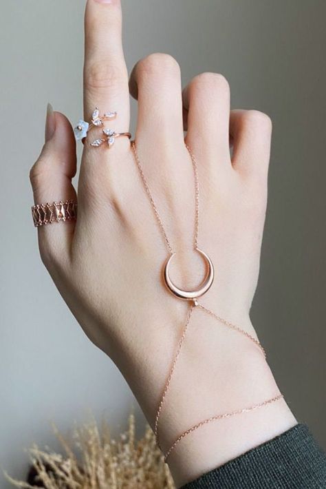 Hand Chain Bracelet, Bracelets for Wedding Bohemian Moon Hand Chain, Moon Bracelet, Celestial Bracelet, Silver Jewelry, Finger Bracelet - Etsy Bracelets For Wedding, Bracelets For Her, Celestial Bracelet, Hand Jewelry Rings, Hand Chain Jewelry, Finger Bracelets, Hand Chain Bracelet, Moon Bracelet, Jewelry Accessories Ideas