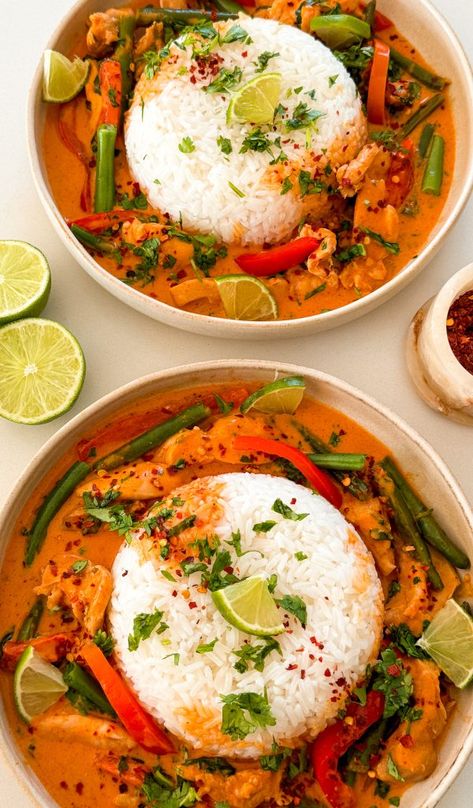 Ashta Fingers, Moribyan Recipes, Cheese Fatayer, Thai Red Curry Recipe, Persian Chicken, Red Curry Recipe, Chicken Thai, Thai Chicken Curry, Red Curry Chicken