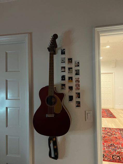 Guitar Bedroom Aesthetic, Guitars On Wall Aesthetic, Room Decor Guitar, Guitar Hanging Ideas Bedroom, Electric Guitar Aesthetic Room, Guitar In Bedroom Aesthetic, Guitar Mount, Guitar Room, Cozy Room