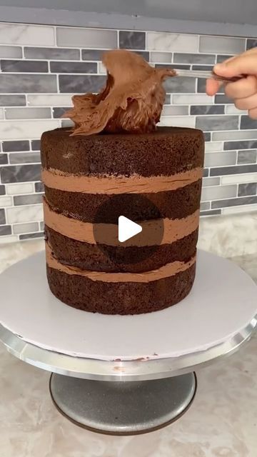 Chocolate on Instagram: "Comment your birthday below so @dolcebakes_ can make you a cake! 👇🏻😋" Husbands Birthday Cake Ideas, Easy Chocolate Birthday Cake, Wildlife Cake, Decorating Chocolate Cake, Chocolate Cake For Men, Chocolate Cake Ideas For Men, 40 Birthday Cake For Men, Chocolate Cake Decorating Ideas Birthday, Chocolate Cake Designs For Men