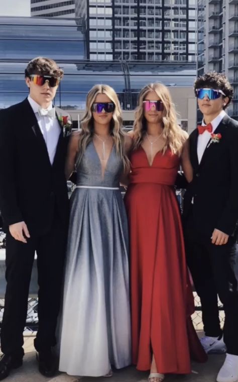 Cute Matching Prom Couples, Prom Date Photos, American Prom Aesthetic, Goofy Prom Pictures, Cowboy Prom Dresses, Country Prom Ideas, Cute Prom Ideas, Prom Group Photos Aesthetic, Winter Formal Date Pictures