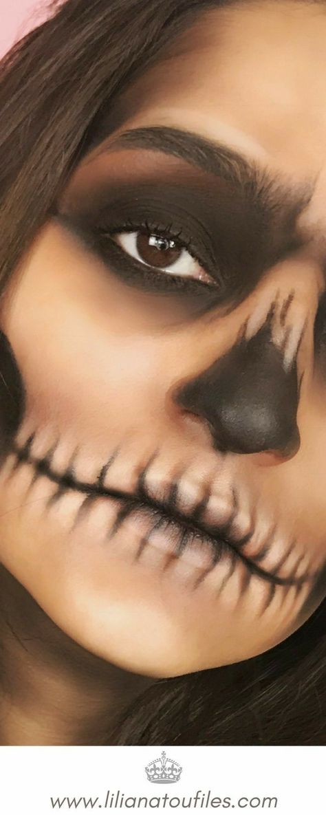 Easy Hellowin Makeup, Skeleton Women Makeup, Skeleton Teeth Makeup, Skull Teeth Makeup, Womens Skeleton Makeup, Skull Face Makeup Easy, Easy Scary Makeup, Skull Makeup Easy, Skeleton Makeup Easy