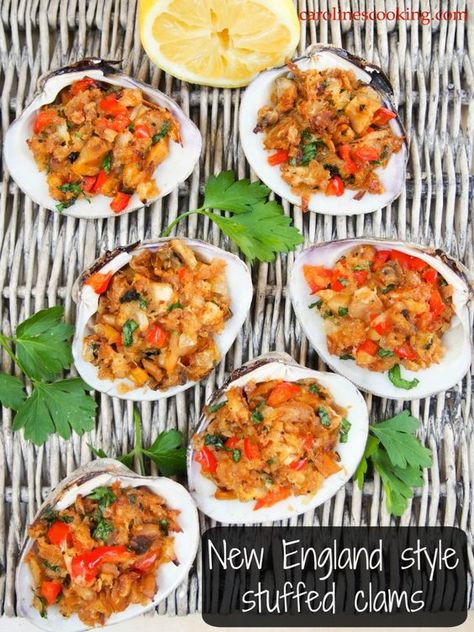 New England style stuffed clams - a delicious appetizer made with steamed clams and seasoned buttered breadcrumbs, baked until crisp on top but moist within.  #SundaySupper: Stuffed Quahogs, Stuffed Clams, Baked Clams, Clams Casino, Steamed Clams, Clam Bake, Clam Recipes, Shellfish Recipes, Seafood Appetizers