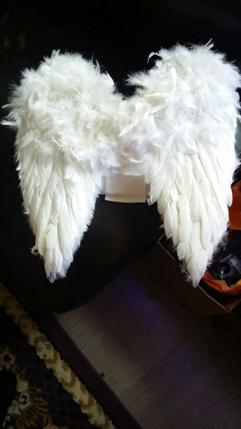 Small Angel Wings Costume, Paper Angel Wings Diy, Diy Angel Wings Easy, Fluffy Angel Wings, Angel Wings Diy, Kids Angel Wings, How To Make Wings, Angel Wing Crafts, Cupid Costume