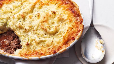 Gordon Ramsay's Shepherd's Pie Recipe Recipe | Epicurious Gordon Ramsey Recipes, Gordon Ramsay Recipe, Nigel Slater, Shepherds Pie Recipe, Cottage Pie, Shepherd's Pie, Low Fodmap Recipes, Fodmap Recipes, Shepherds Pie