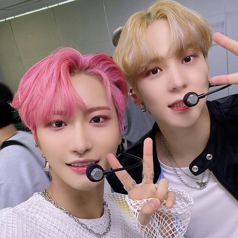 Pirate Kids, Ateez Seonghwa, Jeong Yun-ho, Watch Wallpaper, Apple Watch Wallpaper, Pop Group, Apple Watch, Music