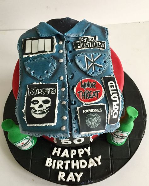 Punk Rock Cookies, Punk Rock Birthday Cake, 80s Rock Cake, Punk Cupcakes, Punk Party Decorations, Punk Birthday Cake, Punk Rock Birthday Party, Punk Rock Cake, Pink Floyd Birthday Cake