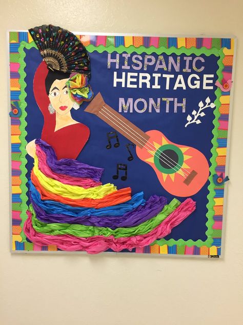 Bulletin Board Hispanic Heritage Month Bulletin Board, Hispanic Heritage Month Crafts, Hispanic Heritage Month Activities, Art Bulletin Boards, Student Of The Month, Bulletin Boards Classroom Decor, School Door Decorations, Teacher Classroom Decorations, Spanish Heritage