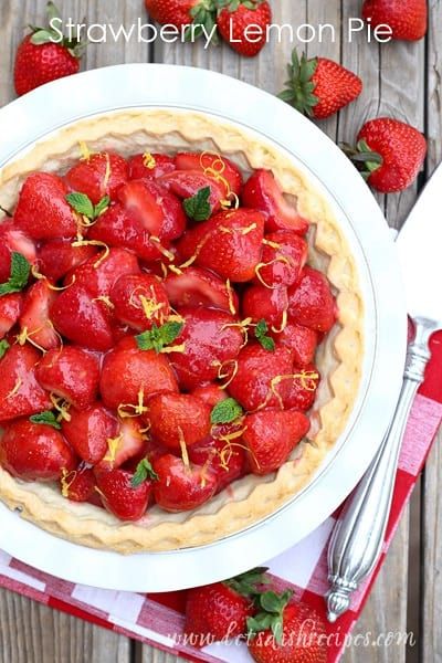 Strawberry Lemon Pie, Strawberry Frozen Yogurt, Strawberry Cream Pies, Lemon Juice Benefits, Mothers Day Desserts, Fruity Recipes, Strawberry Cream Cakes, Fresh Strawberry Pie, Decadent Chocolate Cake