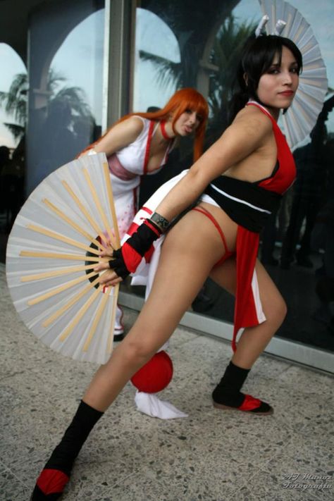 Mai and Kasumi by RinaMx King Of Fighters, Manga Characters, Street Fighter, Cosplay Anime, Movie Tv, How To Look Better, Gaming, Deviantart, Comics