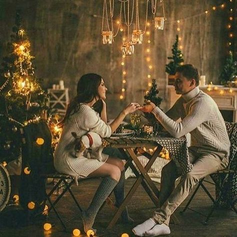 New Year Photoshoot Ideas, Dream Picture, Christmas Couple Pictures, New Year Photoshoot, Romantic Couples Photography, Christmas Shoot, Pre Wedding Poses, Couple Picture Poses, Christmas Photoshoot