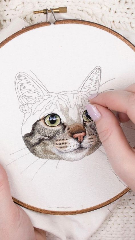 stitchingsabbatical on Instagram: Raise your hand if you also think that tabby cats are one of the hardest pets to embroider 🙋🏻‍♀️ ⁣ ⁣ There are so many colors mixed in the… Tabby Cat Embroidery, Full Color Palette, Grey Tabby, Cat Embroidery Design, Fur Pattern, Portrait Embroidery, Cat Embroidery, Tabby Cats, Cat Cross Stitch Pattern