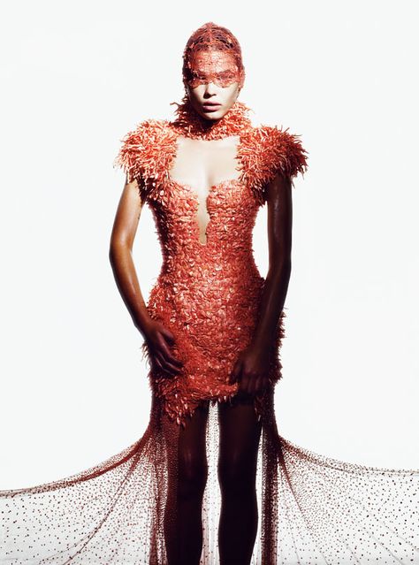 Alexander McQueen Under The Sea (March 2012 Issue of Harper's Bazaar)    http://www.harpersbazaar.com Sea Inspired Fashion, Coral Fashion, Net Fashion, Alexander Mcqueen Dresses, Mcqueen Fashion, Fashion Articles, Harper's Bazaar, Harpers Bazaar, Coral Reef