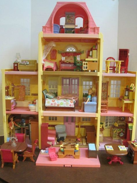 Fisher Price Doll House Loving Family, Fisherprice Dollhouse, Fisher Price Doll House, Furniture Led, Fisher Price Loving Family, Dollhouse Family, Doll House People, Loving Family Dollhouse, Pretty Swimwear