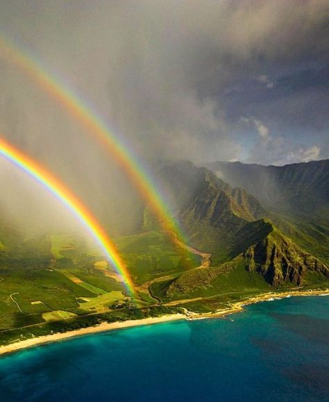 Games On Iphone, Hawaii Nature, Love Mother Earth, Home In Hawaii, Hawaii Landscape, Sky Rain, Hawaii Magazine, Hawaii Hula, Rain Bow