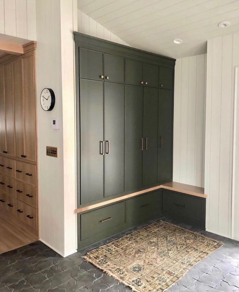 Mudroom Cabinets, Laundry Room/mud Room, Mudroom Entryway, Mudroom Laundry Room, Mud Room Storage, Mudroom Design, Green Cabinets, Boot Room, Laundry Mud Room