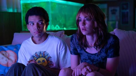 ‘I Saw the TV Glow’ Sundance Review: A Haunting Neon Masterpiece Tv Glow, Spring Movie, Brigette Lundy Paine, Underground Film, Jacques Demy, Metro Boomin, Film Horror, Donnie Darko, Best Horror Movies