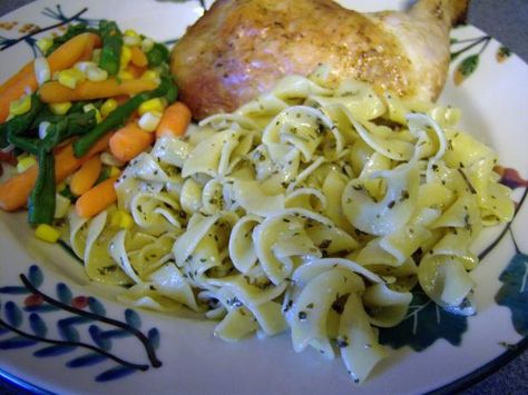 Butter & Herb Noodles. Photo by NELady Butter Herb, Diy Butter, Holiday Dinner Recipes, Easy Butter, Rachel Ray, Noodles Recipe, Homemade Dinner, After School Snacks, Egg Noodles