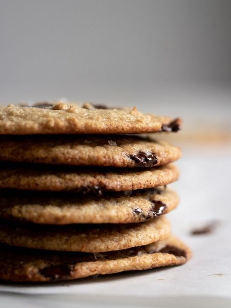 Chewy Chocolate Chip Slam Cookies 🍪 {GF & Low Carb} Grain Free Cookies, Healthy Chocolate Chip Cookies, Keto Chocolate Chip Cookies, Psyllium Husk, Keto Chocolate Chips, Flaky Salt, Low Carb Cookies, Low Carb Baking, Chewy Chocolate Chip