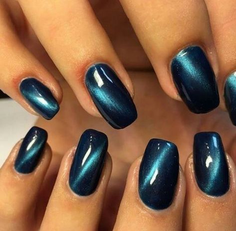 Cat Eye Nail, Cat Eye Nails Polish, Unghie Sfumate, Cute Nail Polish, Eye Nails, Her Nails, Cat Eye Gel, Blue Nail, Cat Eye Nails