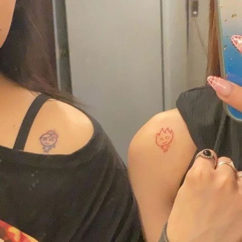 Best Feminine Tattoos, Maching Tattoos, Twin Tattoos, Cute Matching Tattoos, Matching Friend Tattoos, Her Tattoo, Bff Tattoos, Matching Tattoo, Best Friend Tattoos