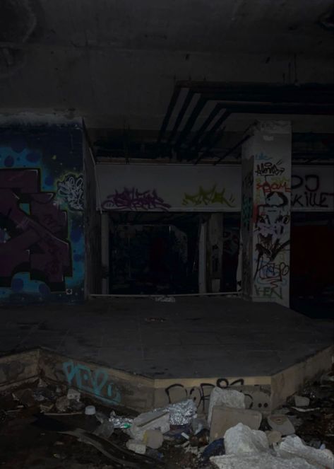 left Run Down Building Aesthetic, Abanded Places Aesthetic, Gallowdance Aesthetic, Abandoned Building Art, Abandoned Places At Night, Abondened Place Aesthetic, Abandoned Aesthetic Dark, Abandoned Places Graffiti, Dark Abandoned Places