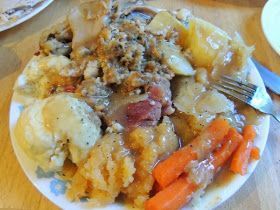 Jigs Dinner Newfoundland, Jigs Dinner, Salted Beef Recipe, Jiggs Dinner, Salt Beef, Newfoundland Recipes, Boiled Dinner, Stew And Dumplings, Meat Dinners