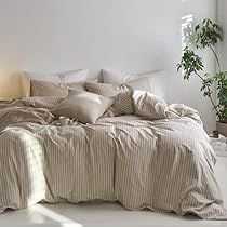 Bed Comforter Sets Amazon, Cream Bed Set, Vintage Scandinavian Bedroom, Moody Bedding Sets, Bedding Sets Cozy, Gray Striped Bedding, Sheets For Bed, Fluffy Duvet Cover, Textured Comforter