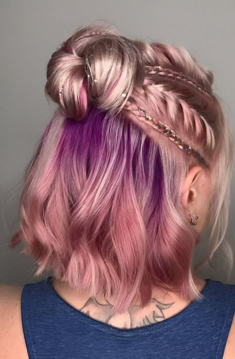 30 Rocking Festival Hairstyles For Short Hair Ladies Cute Festival Hair, Festival Hair Ideas, Festival Hair Braids, Festival Hairstyles, Festival Braids, Hair Tinsel, Prom Hairstyles For Short Hair, Top Hairstyles, Hair Rinse