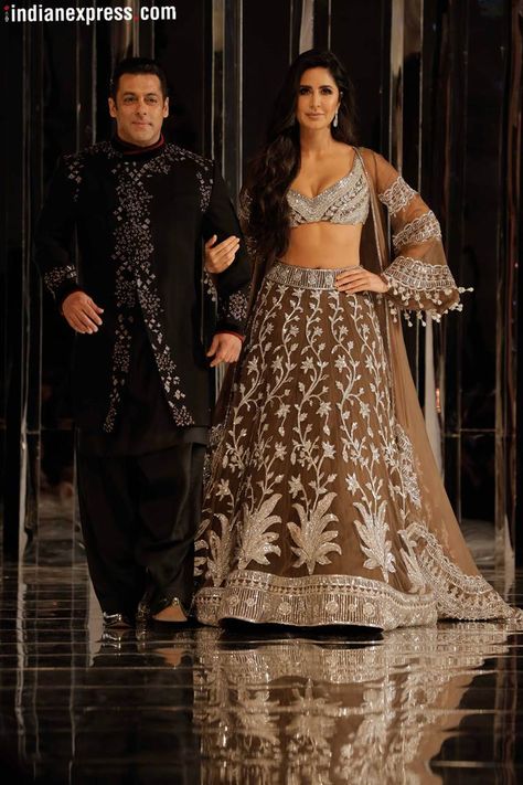 Salman Khan And Katrina Kaif, Manish Malhotra Bridal, Ethnic Lehenga, Blouse Saree, Manish Malhotra, Jw Marriott, Lehenga Blouse, Groom Outfit, Traditional Attire