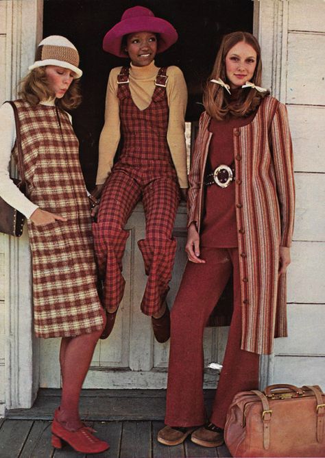 July 1971. ‘Wool gives you the world.’ 1970 Fashion, 60s Aesthetic, Moda Hippie, Fashion 1970s, 60s 70s Fashion, Fashion 70s, 60s And 70s Fashion, Mode Hippie, 70s Inspired Fashion