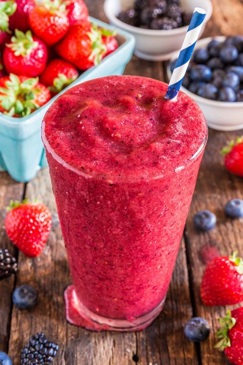 Pear Smoothie Recipes, Paleo Breakfast Smoothie, Shred Diet, Paleo Drinks, Breakfast Smoothie Recipes, Organic Blueberries, Paleo Diet Recipes, Blueberries Smoothie, Paleo Breakfast