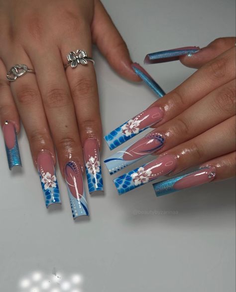 Unique Nail Inspo Acrylic, Long Acrylic Summer Nails, Blue And Pink Summer Nails, Nail Art Designs Blue And White, 2024 Summer Nail Ideas, Dominican Republic Nails, Trendy Baddie Nails, Summer Long Nail Ideas, Tenerife Nails