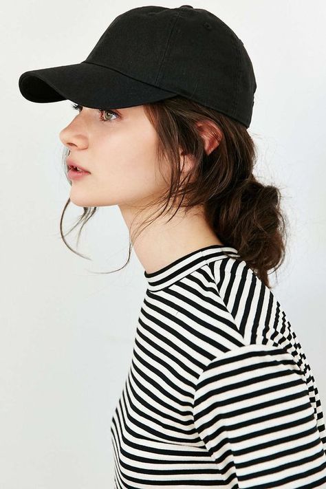 Hat Hairstyles Baseball, Baseball Hat Hairstyles, Cap Hairstyles, Baseball Hat Outfit, Cap Girl, Athleisure Trend, Trendy Hat, Outfits With Hats, Bad Hair Day