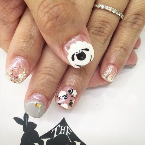 Farm Animal Nails, Farm Nails, Easter Nails Easy, Animal Nail Designs, Easter Nail Art Designs, Engagement Nails, Easter Nail, Sheep Dog, Easter Nail Designs