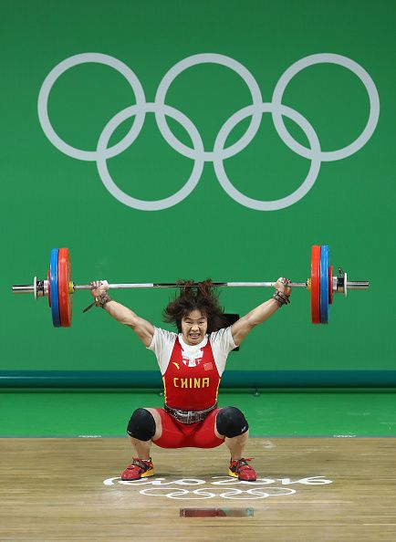 #RIO2016 Yanmei Xiang of China lifts during the Women's 69kg Group A weightlifting contest on Day 5 of the Rio 2016 Olympic Games at Riocentro Pavilion 2 on... Games Photography, Weightlifting Competition, Olympic Theme, 2016 Olympic Games, Olympic Torch, Summer Olympic Games, Paralympic Games, Rio Olympics 2016, Olympic Medals