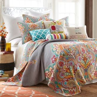 Quilt Bedding Sets : Bedding Sets : Target Medallion Bedding, Paisley Quilt, King Quilt Sets, Luxury Quilts, King Size Quilt, King Pillows, Twin Quilt, White Quilt, Bold Style