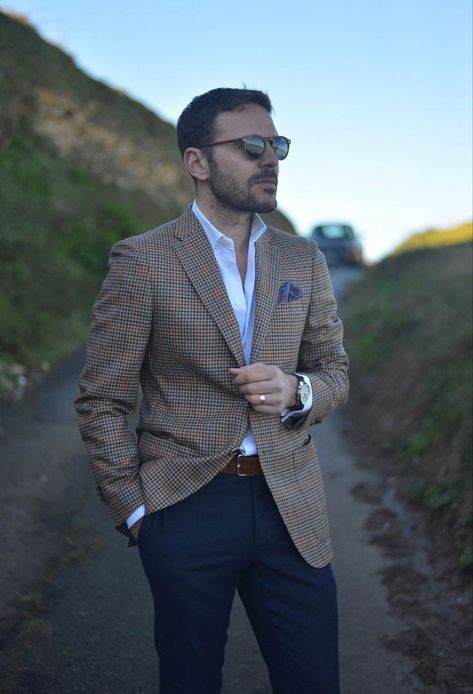 Office Attire Men, Sport Coat Outfit, Office Old Money, Outfits For The Office, Stylish Casual Outfits, Vest Outfits Men, Mens Fashion Suits Casual, Old Money Fashion, Blazer Outfits Men