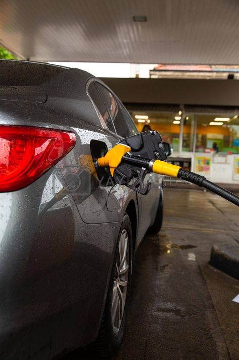 Car At Gas Station, Station Service, Petrol Station, Yay Images, In Car, Gas Station, Stock Footage, Free Stock Photos, Fuel