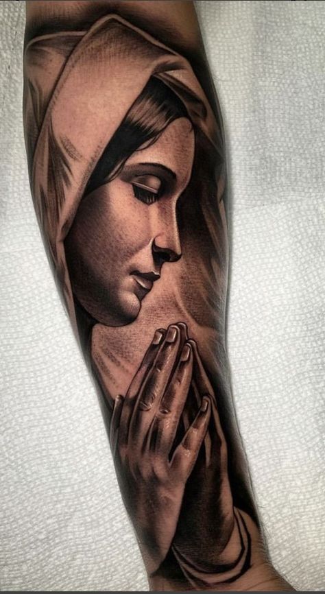 Mary Sleeve Tattoo, Tattoo Virgin Mary, Virgin Mary Tattoos, Virgen Mary Tattoo, Mary Tattoos, Upper Arm Tattoos For Guys, Tato Realis, Mother Mary Tattoos, Maria Tattoo