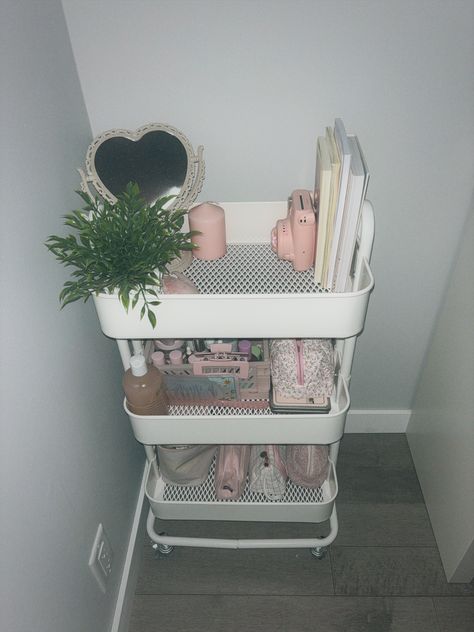 Raskog Cart Ideas, Teen Room Designs, Dorm Room Styles, Room Organization Bedroom, Girly Room Decor, Book Cart, Blue Bedroom Decor, Beauty Room Decor, Pinterest Room Decor