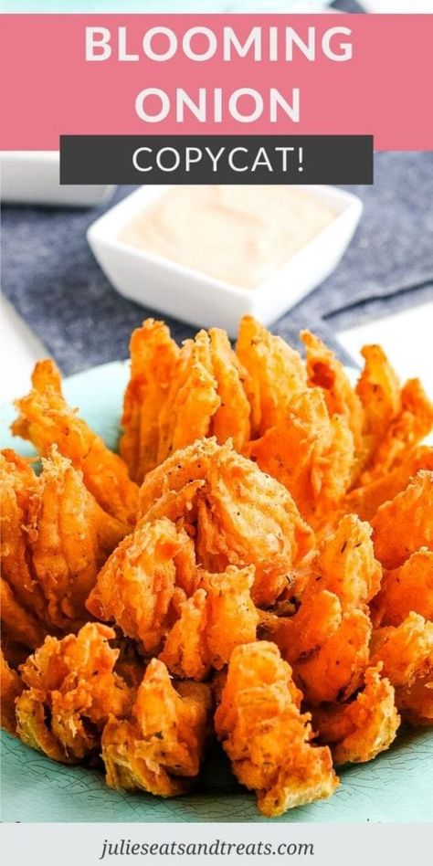 Copycat Outback Blooming Onion, Copycat Outback Blooming Onion Sauce, Deep Fried Veggies, Onion Bloom Recipe, Blooming Onions Recipe, Deep Fried Onion Rings, Blooming Onion Batter Recipe, Bloomin Onion Recipe, Blooming Onion Recipe Deep Fried