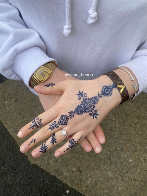 Jagua tattoo Henna Designs Hand Tattoo, Jagua Designs Henna Art, Jagua Henna Tattoo, Middle Eastern Henna, Jagua Gel Tattoo, Jagua Henna Designs, Iraqi Henna, Jaguar Henna, Jagua Design