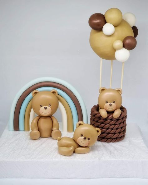 Teddy Bear Figurines, Bee Birthday Cake, Bear Cake Topper, Cake Diy, Fondant Animals, Bear Cake, Happy Birthday Video, Bee Birthday, Baptism Cake