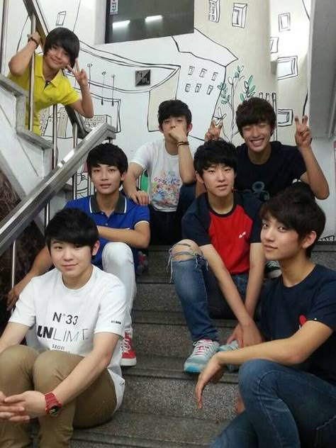 Seventeen Member (Pledis boy group) Pre-debut Seventeen Predebut, Carat Seventeen, S.coups Seventeen, 17 Kpop, Seventeen Going Seventeen, Joshua Hong, Seventeen Debut, Hoshi Seventeen, Seventeen Album