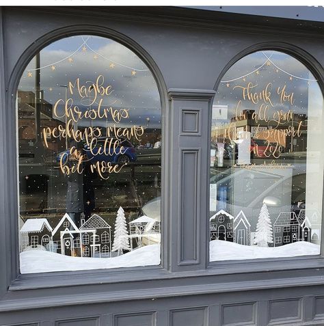 Christmas Decor Shop Window, Business Christmas Window Display, Christmas Store Window Displays, Christmas Visual Merchandising, Christmas Salon, Christmas Shop Window, Christmas Window Painting, Chirstmas Decor, Store Window Displays