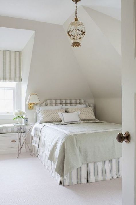 Color Spotlight: Benjamin Moore Pale Oak Carpet inspiration :P Pale Oak Benjamin Moore, Bedroom Furniture Placement, Turquoise Bedroom, Corner Bed, Pale Oak, Turquoise Chandelier, House Of Turquoise, Oak Bedroom, Room Photo