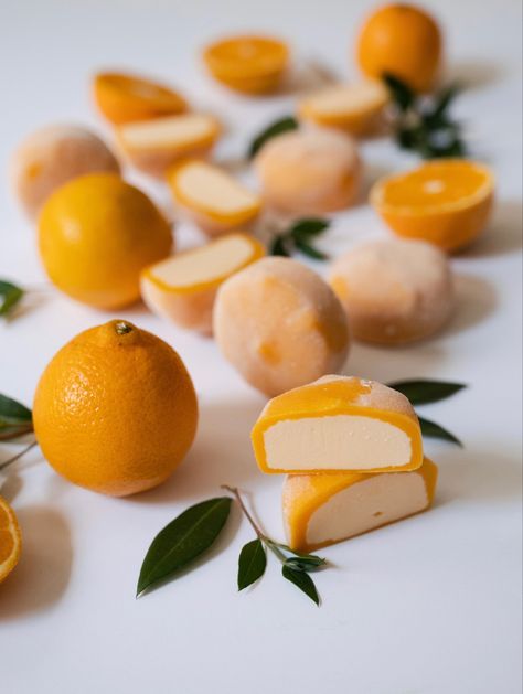 Mochi Wedding, Orange Mochi, Homemade Mochi, Kagami Mochi, Marie Kondo Organizing, Orange Food, Mochi Recipe, Expired Food, Japanese Desserts