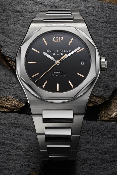 Girard Perregaux Laureato, Girard Perregaux Watches, Watch Photography, Geneva Watch, Monochrome Watches, Time Space, Girard Perregaux, Expensive Gifts, Luxury Watch Brands