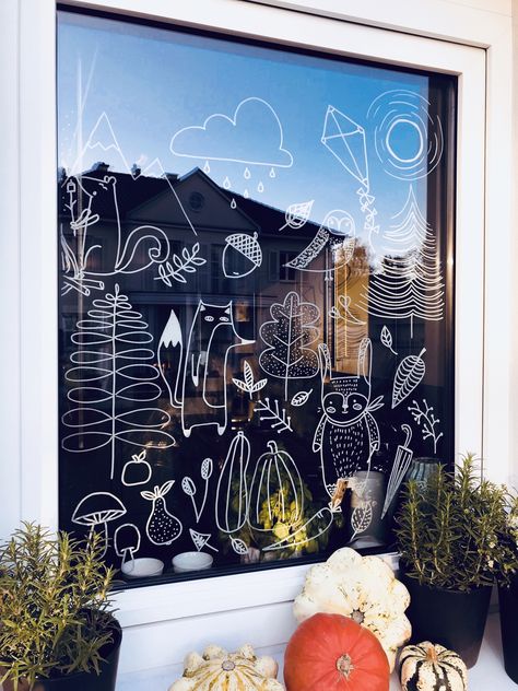 Fall Office Window Decor, Autumn Window Drawing Ideas, Autumn Window Painting Ideas, Window Marker Ideas, Autumn Window Art, Thanksgiving Window Painting, Autumn Window Painting, Fall Window Art, Fall Window Painting